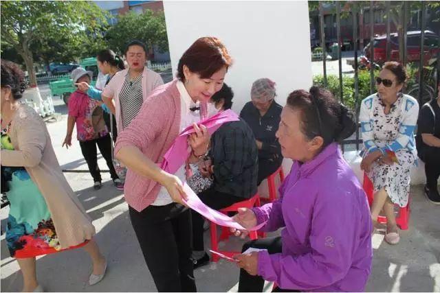 机智问答网页-深入了解身上一片一片红的