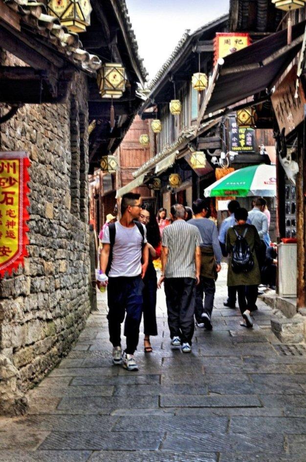 救援受困木屋的牛仔